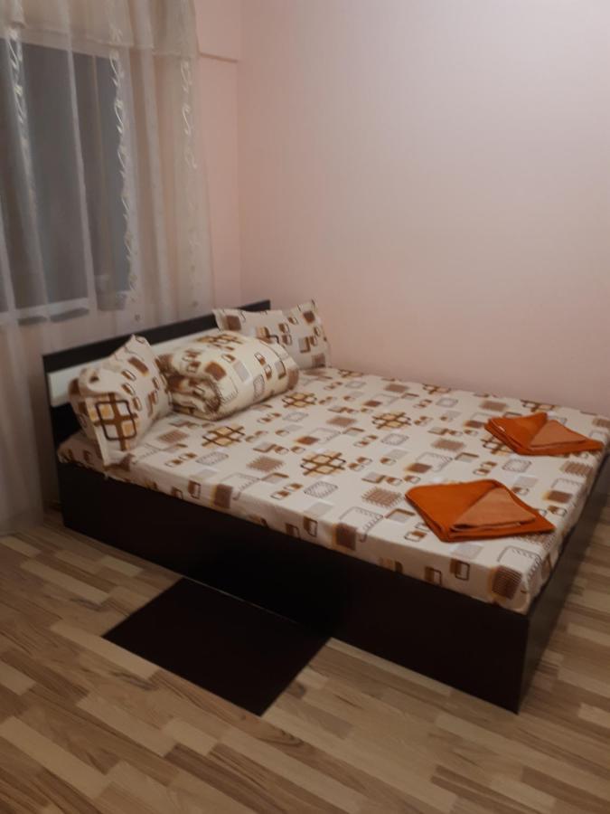 Apartament 2 Camere Semidecomandat "La Gicu" Sulina Exterior foto